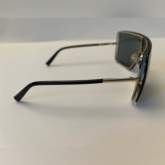 New Givenchy - Picture 2 of 4